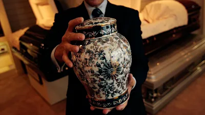 What you need to know about direct cremation image