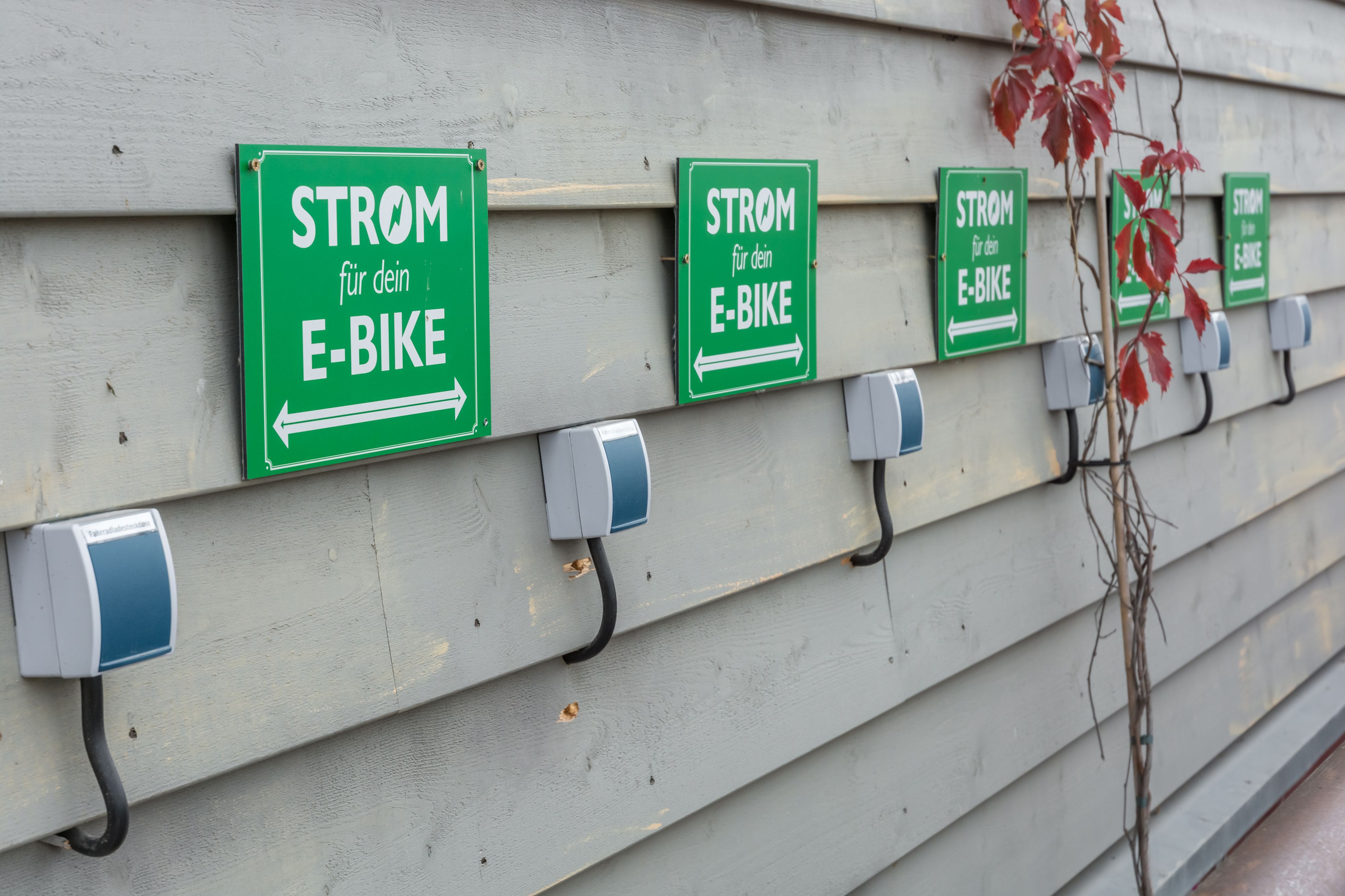 Steckdosen zum Aufladen von E-Bikes