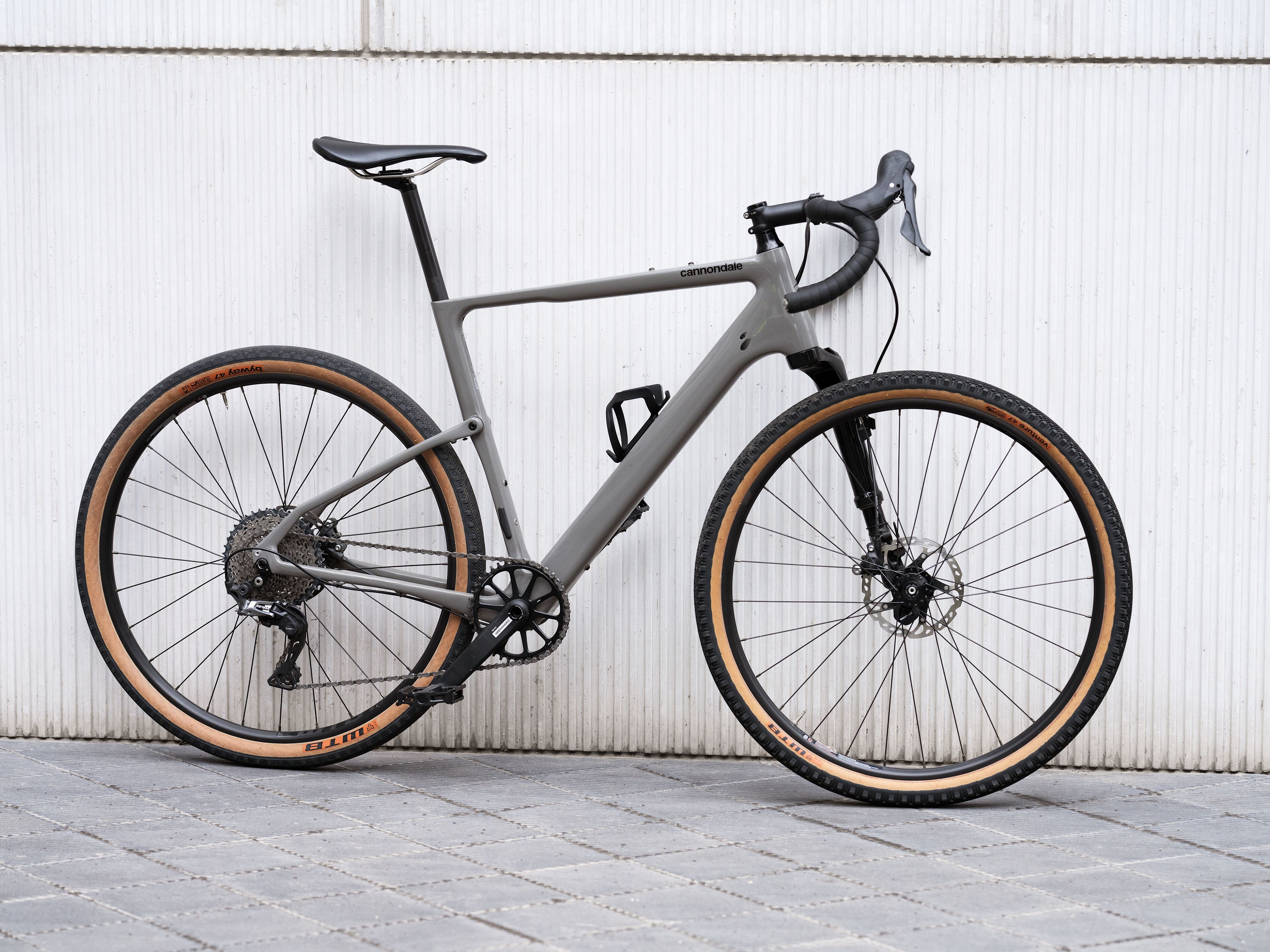 Bild Fahrrad vor Wand