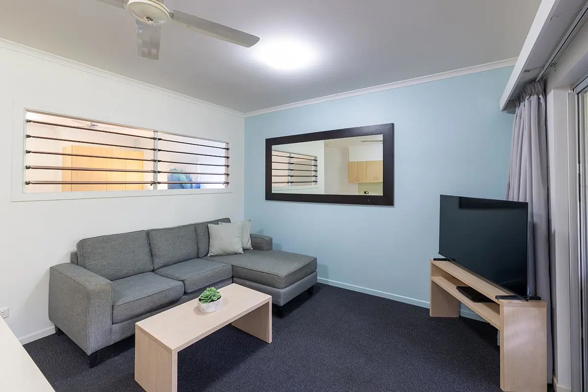 Angourie Resort - 1 Bedroom Accessible Apartment - Bathroom