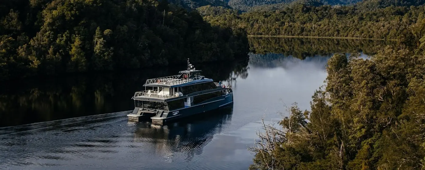 Gordon River Cruise in the Tasmanian wilderness