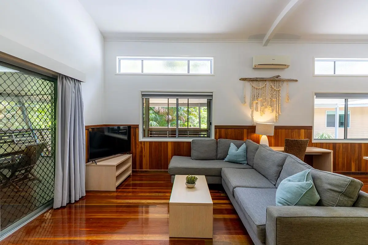 Angourie Resort - 2 Bedroom Accessible Villa - Living Room