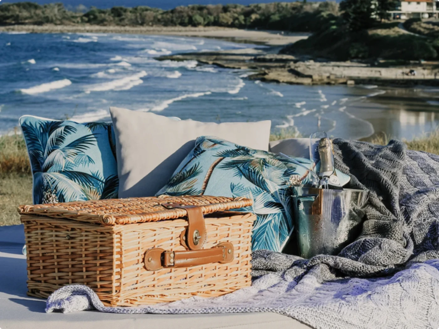 Picnic basket