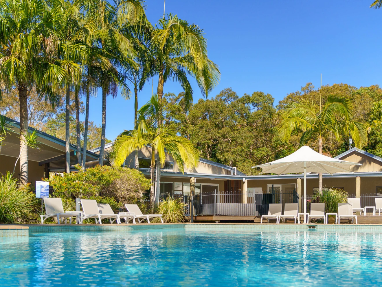 Angourie Resort pool