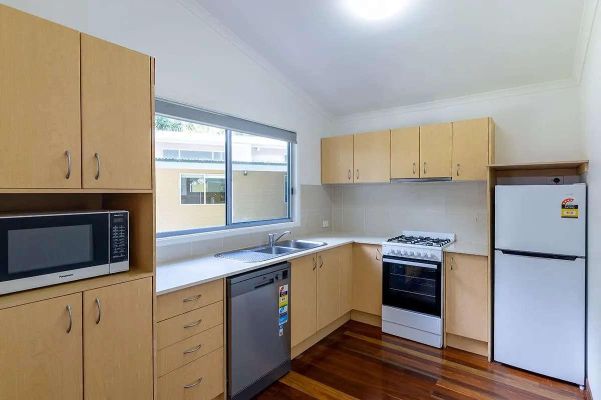 Angourie Resort - 2 Bedroom Accessible Villa - Kitchen