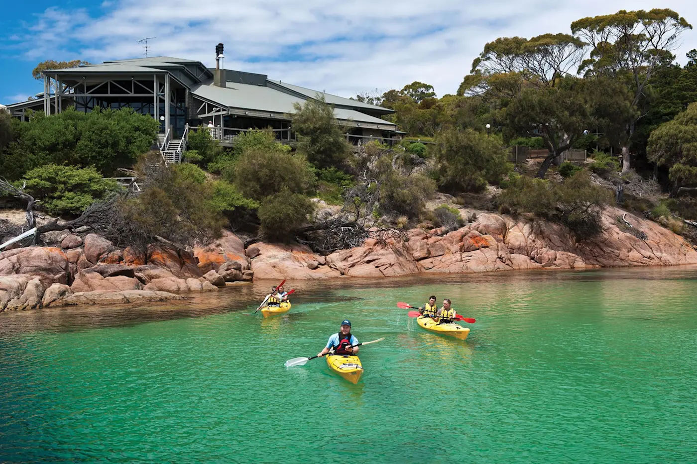 Kayaking on the Great Oyster Bay near Freycinet Lodge