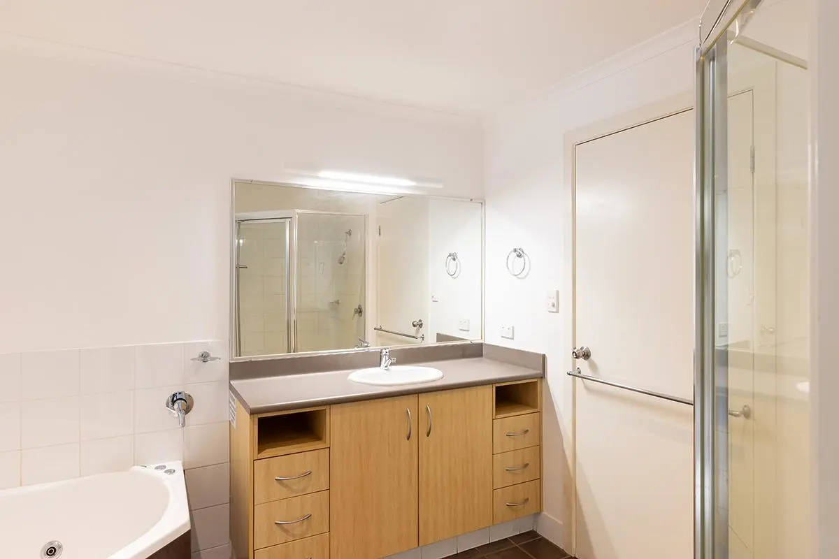 Angourie Resort - 1 Bedroom Spa Apartment - Bathroom