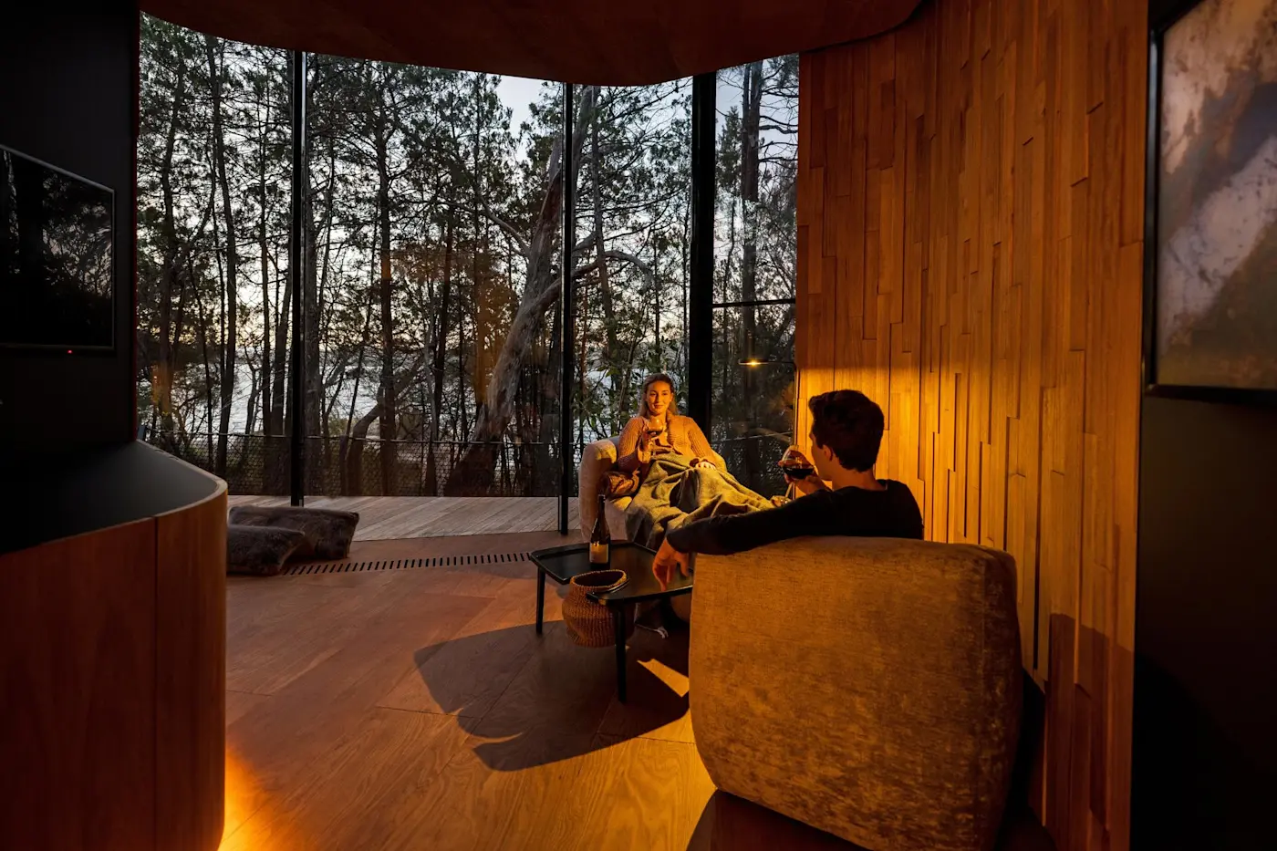 Couple in the Coastal Pavilion at Freycient Lodge