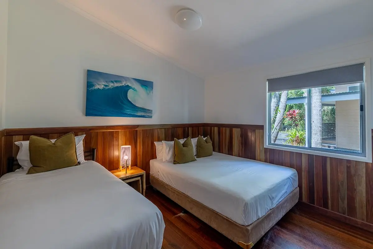 Angourie Resort - 2 Bedroom Villa - 1 Bathroom - Bedroom