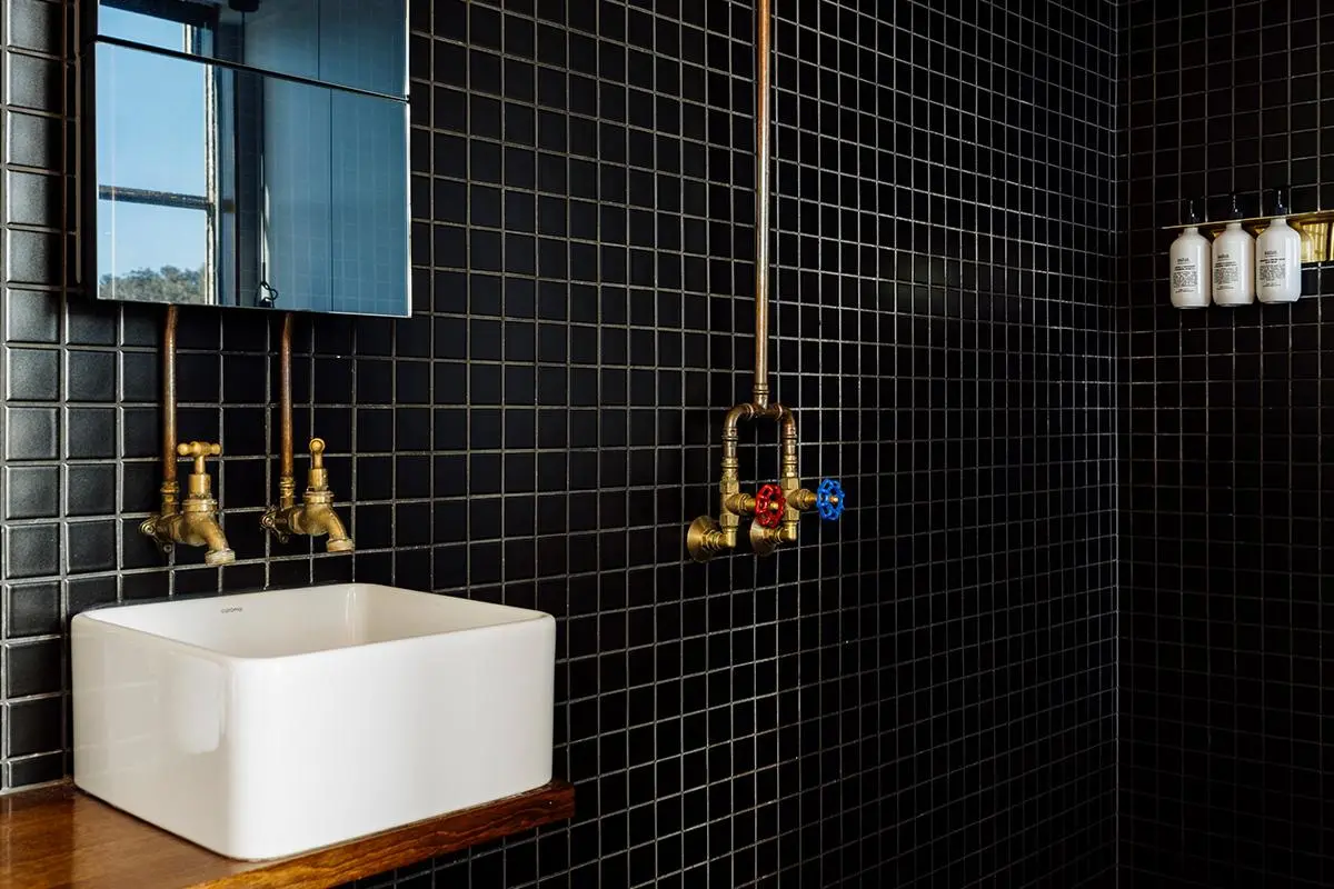 Pumphouse Point - Pumphouse Queen - Bathroom