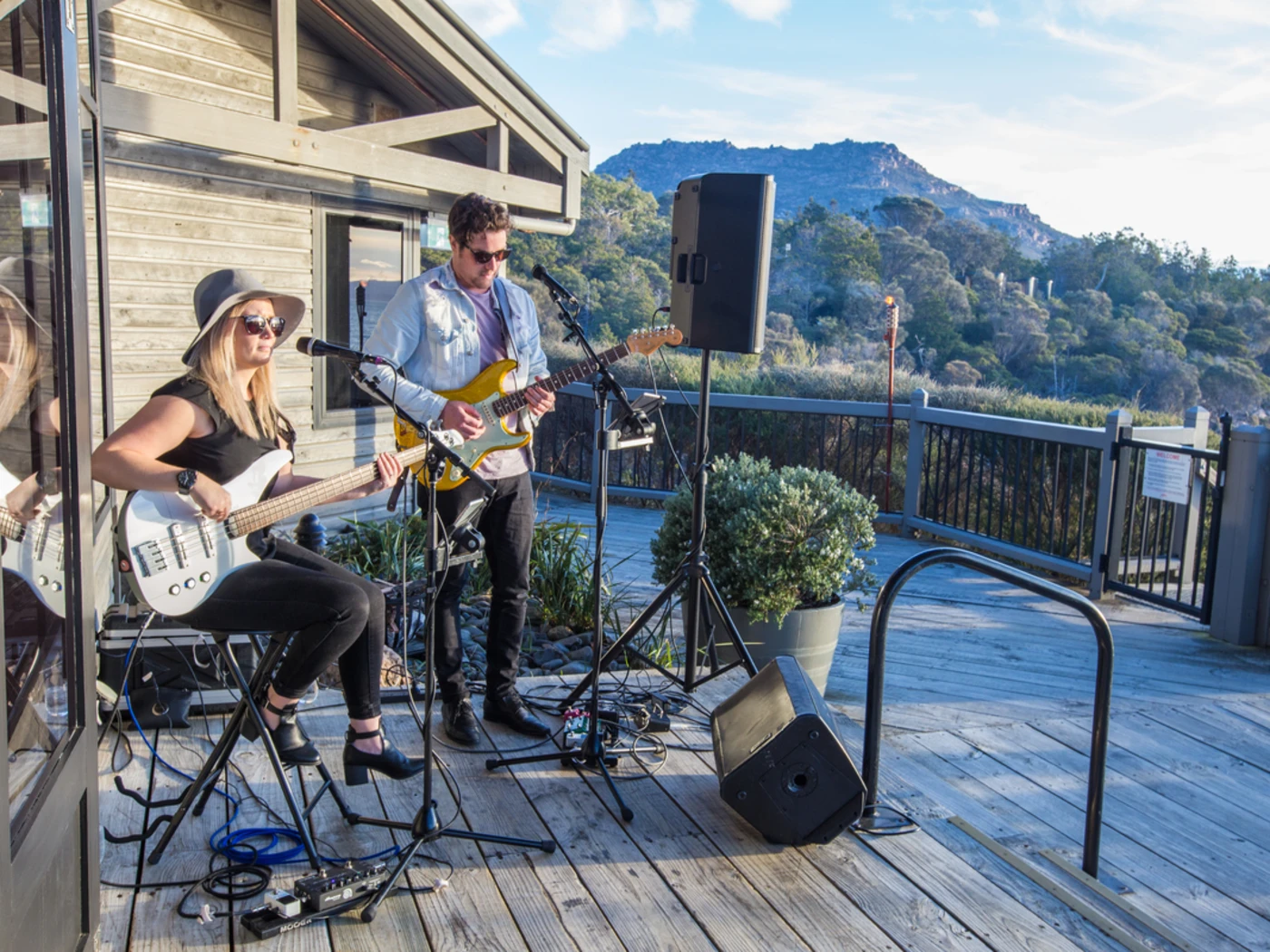 Live music at Freycinet Lodge