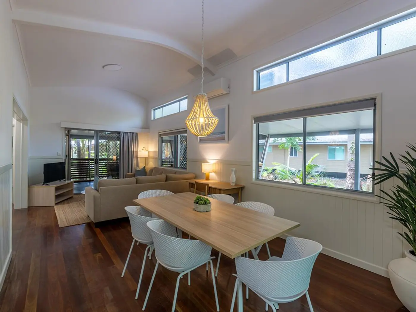 2 Bedroom Villa - 1 Bathroom