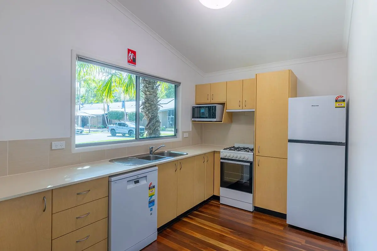 Angourie Resort - 2 Bedroom Villa - 2 Bathrooms - Kitchen