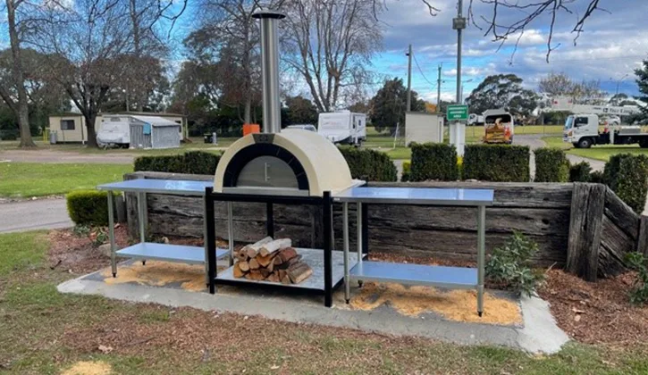 725zx420 Bairnsdale pizza oven