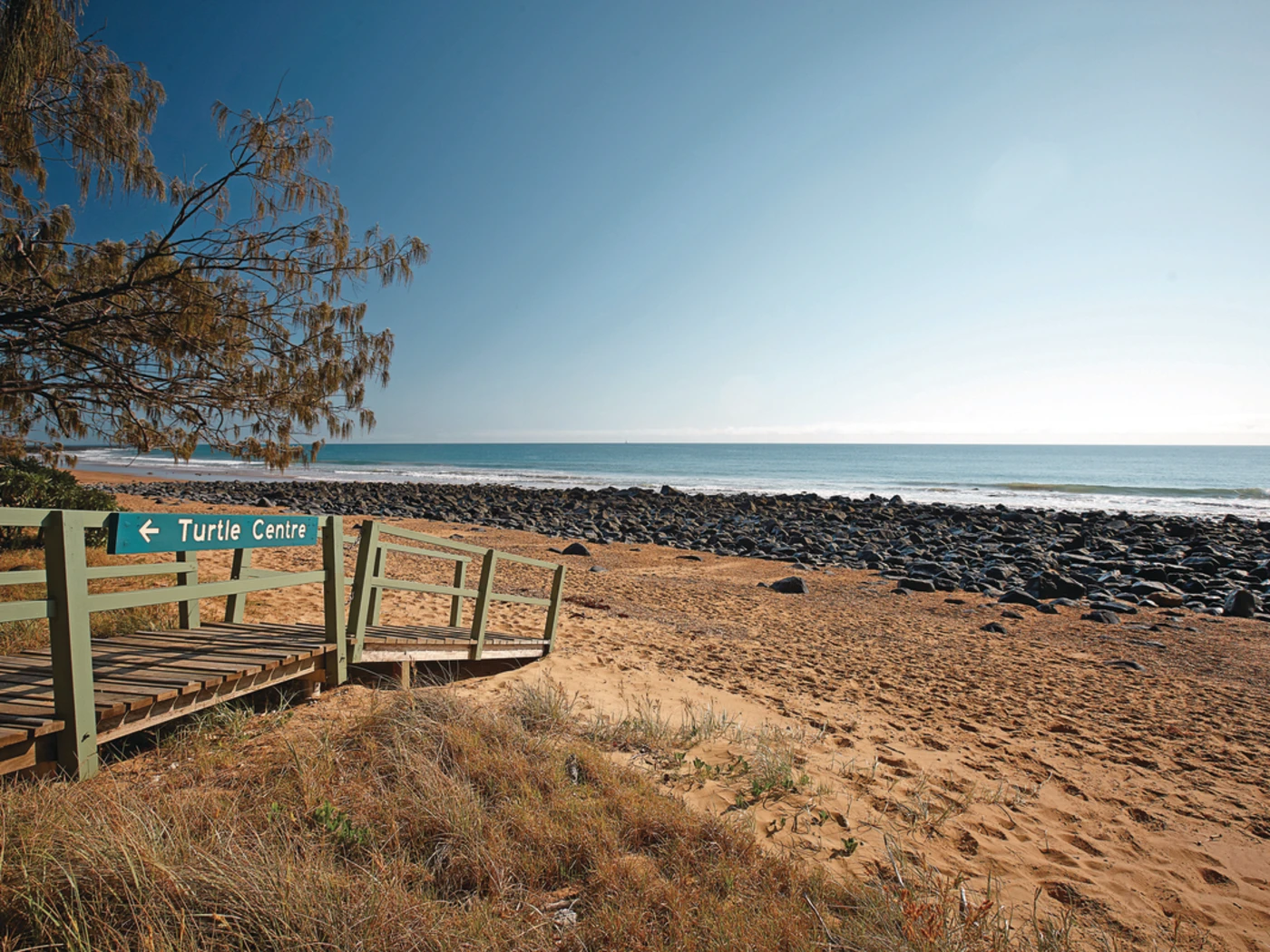 Turtle Sands beach, Turtle Centre, Mon Repos