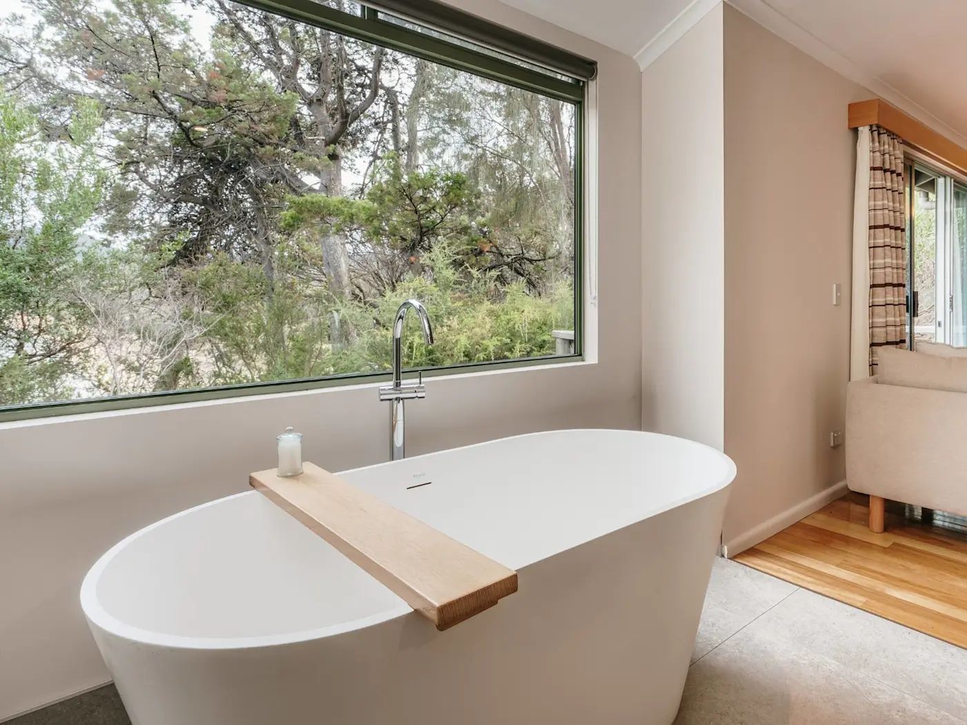 Freycinet Lodge - Premier Cabin accommodation