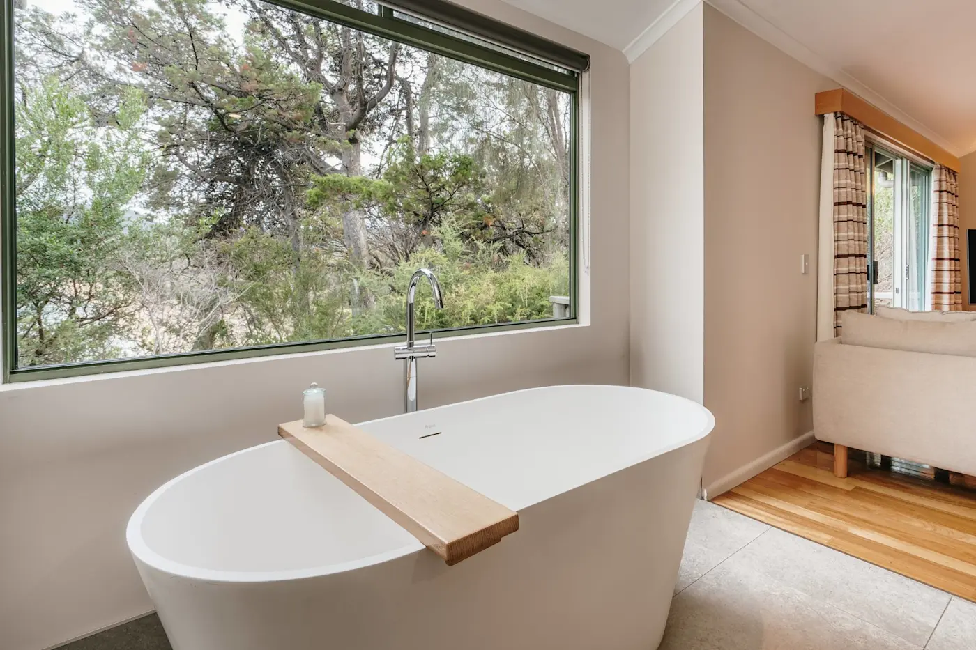 Freycinet Lodge - Premier Cabin accommodation