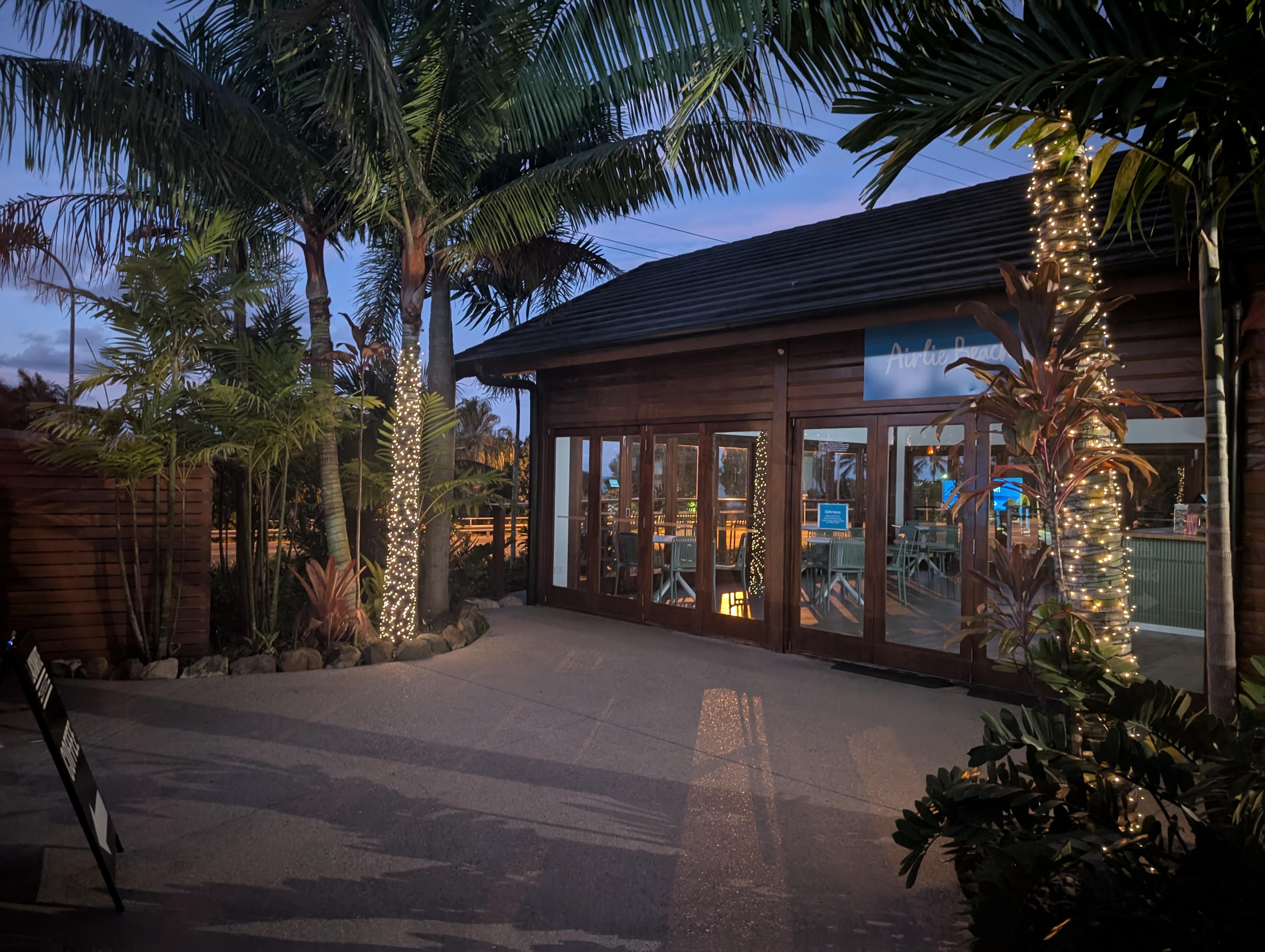 NRMA Airlie Beach Cafe