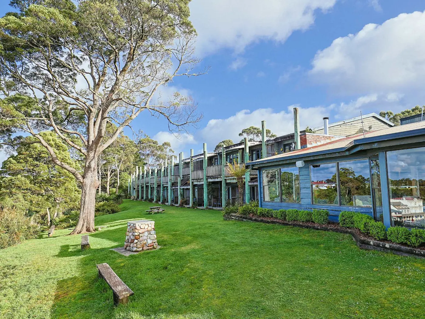 Accommodation Exterior at Strahan Village