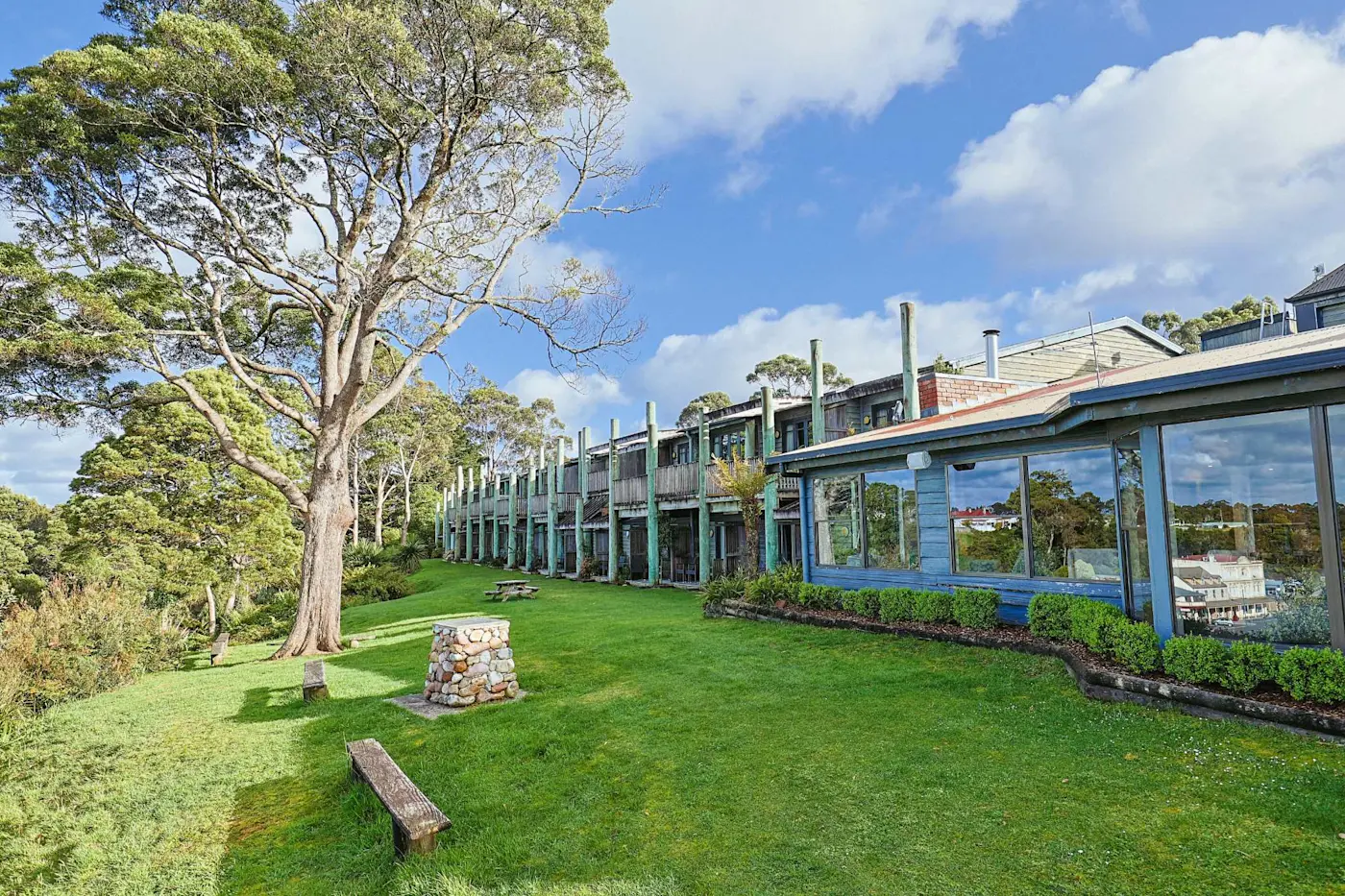 Accommodation Exterior at Strahan Village