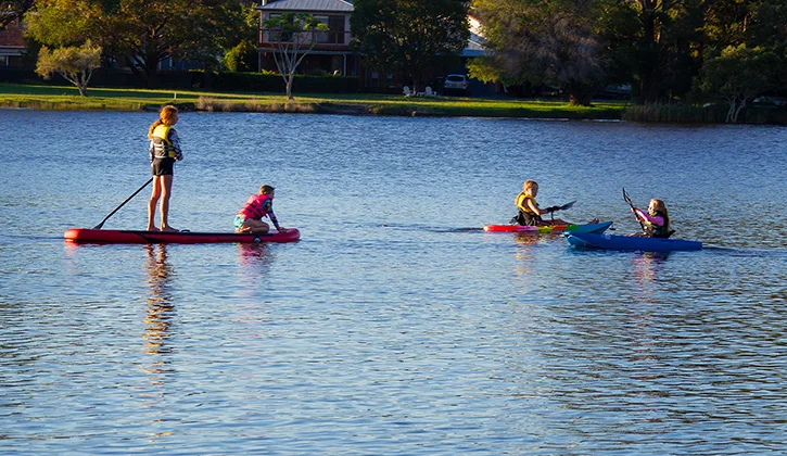 water paddling
