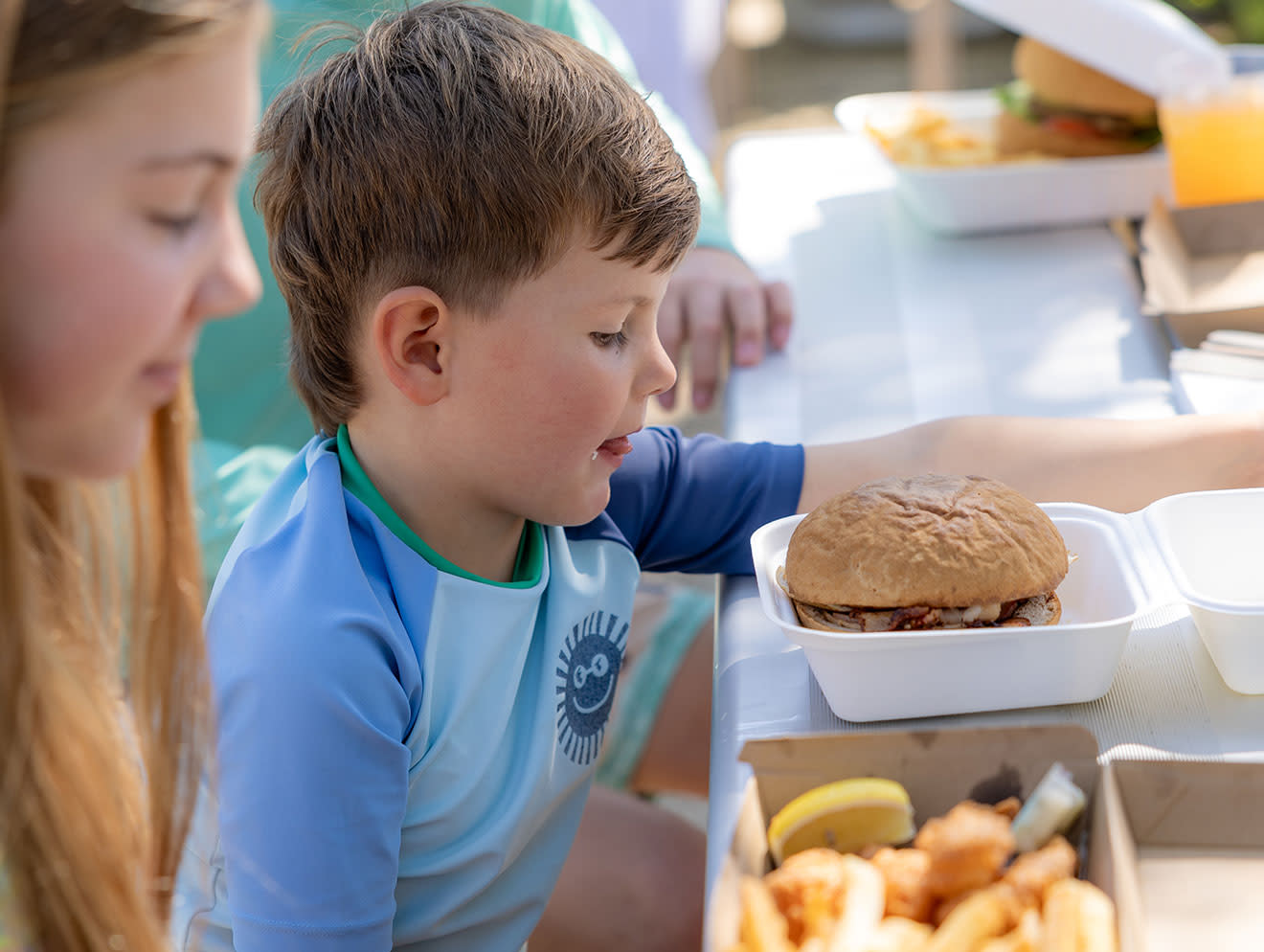 Blue Dolphin - dining - beachside eats food truck
