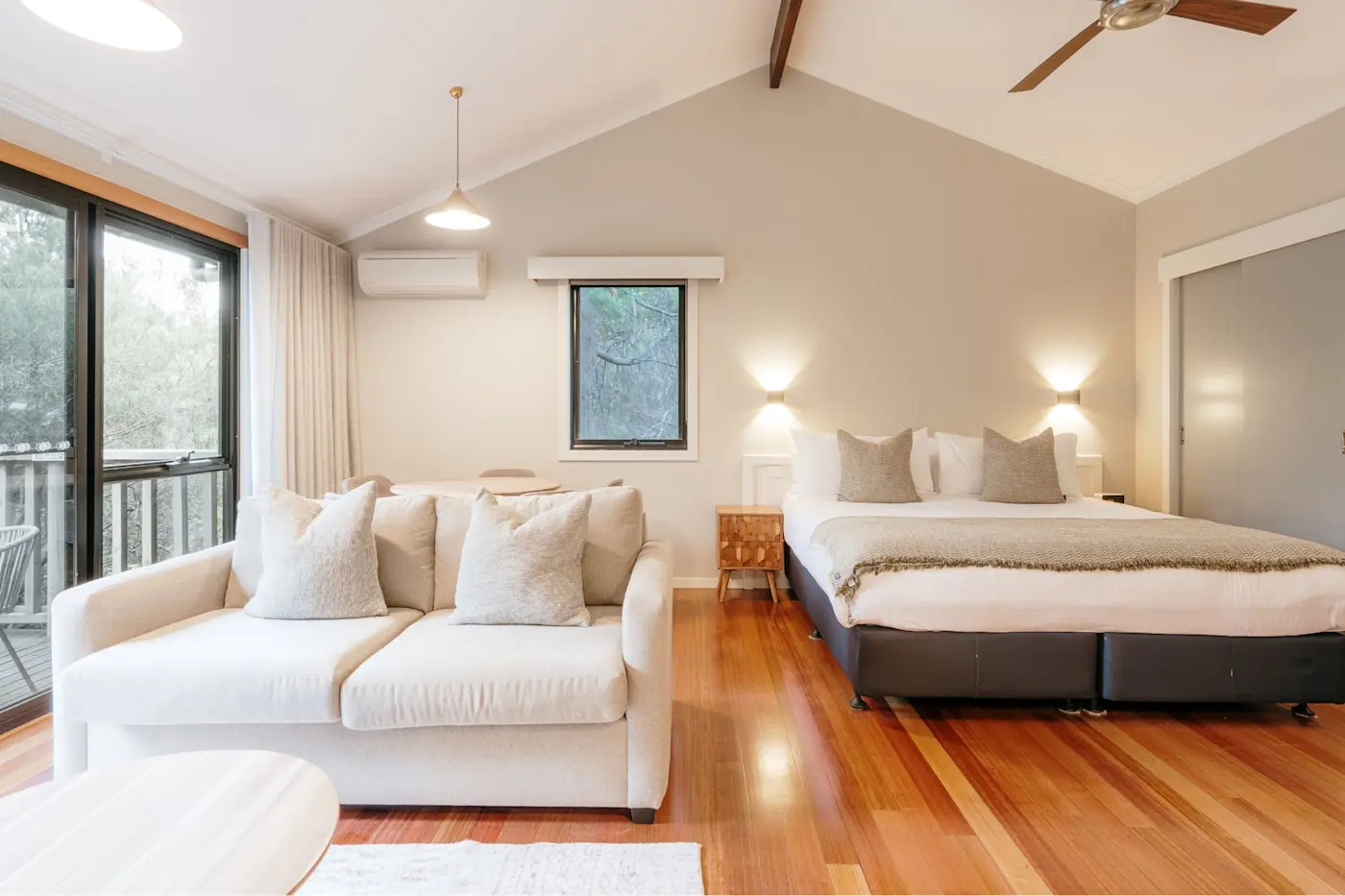 Freycinet Lodge - Family Cabin accommodation