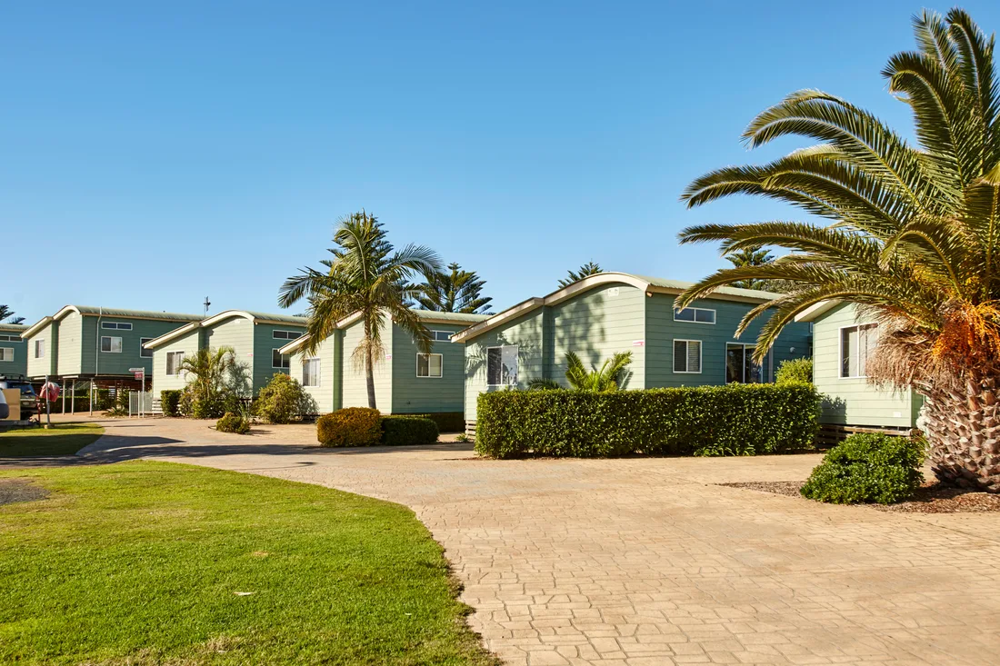 Cabins, NRMA Toowoon Bay Holiday Park