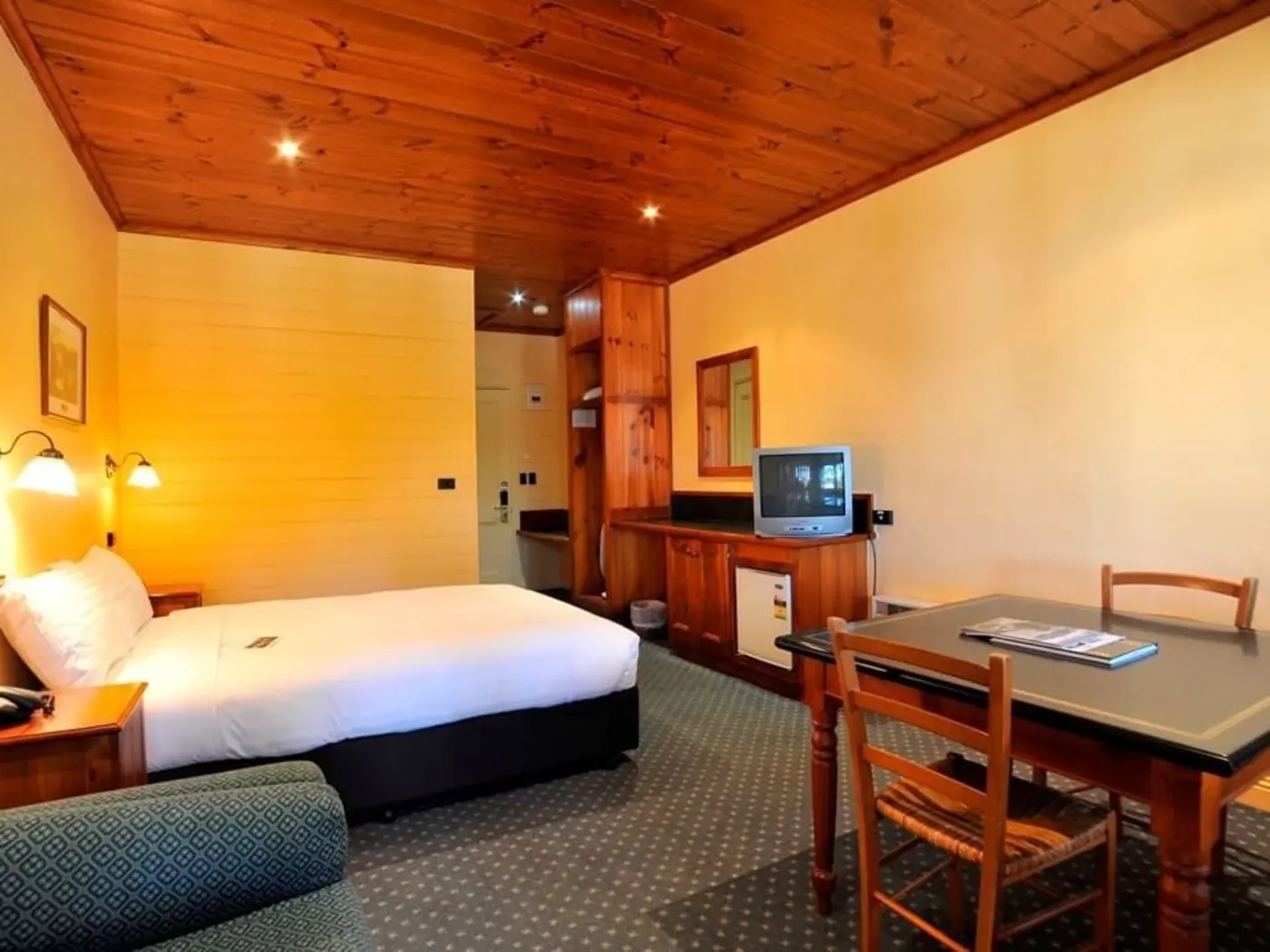 Strahan Village - Village Standard accommodation