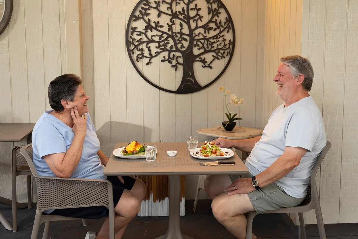 Forster - Great Lakes Cafe - Image 1