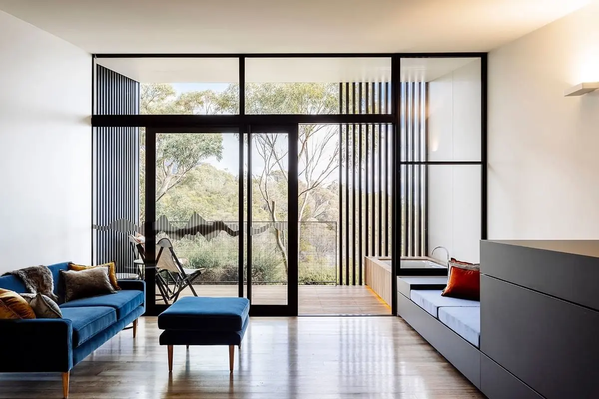 Living area in Lodge King at Freycinet Lodge
