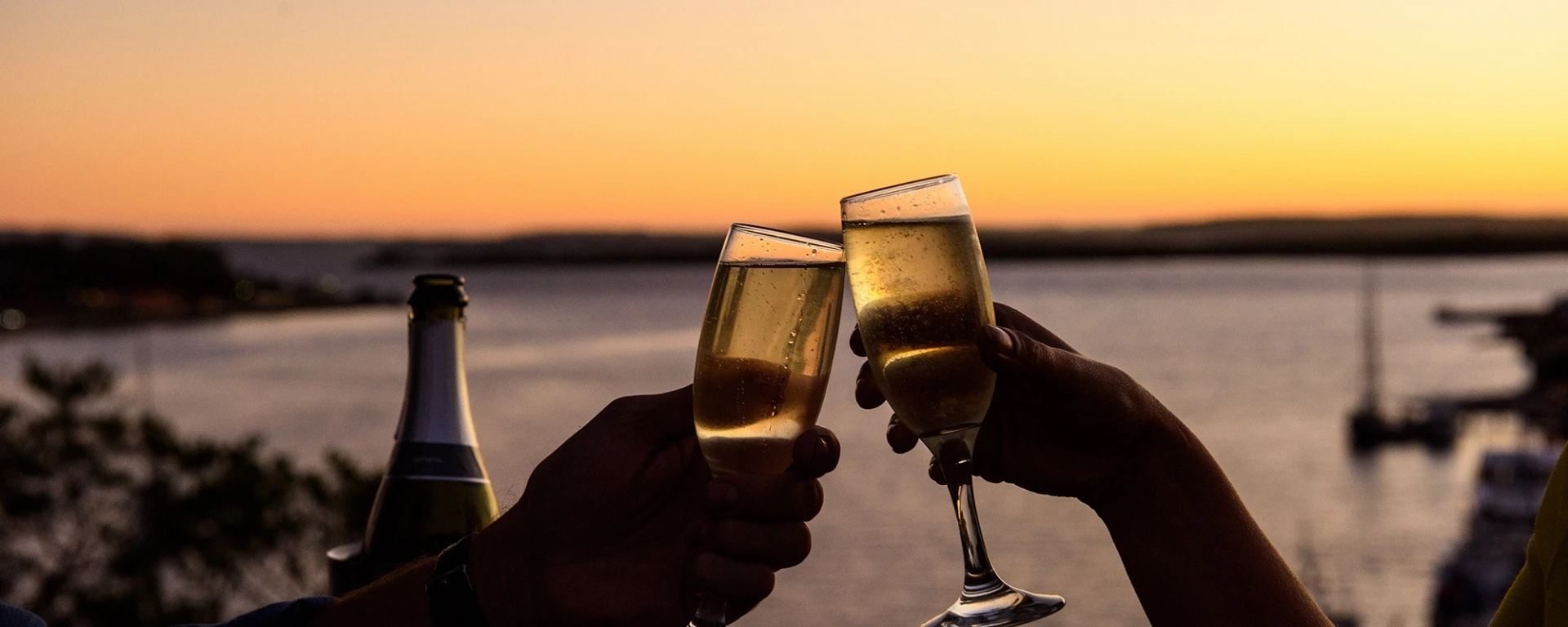 Drinks with a view at Strahan Village