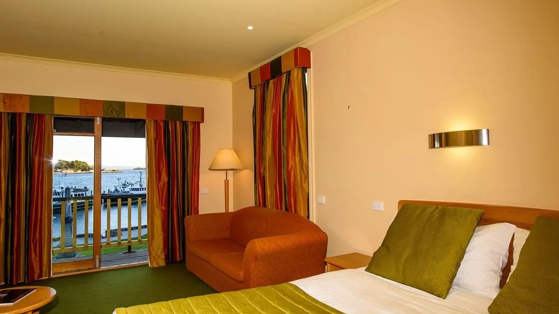 Strahan Village Waterfront Executive Spa