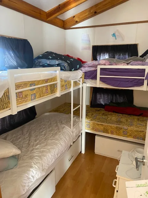 AS175 - Bunks