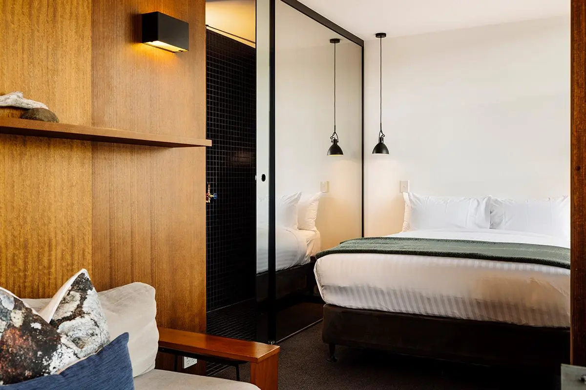 Pumphouse Point - Pumphouse Queen - Bedroom