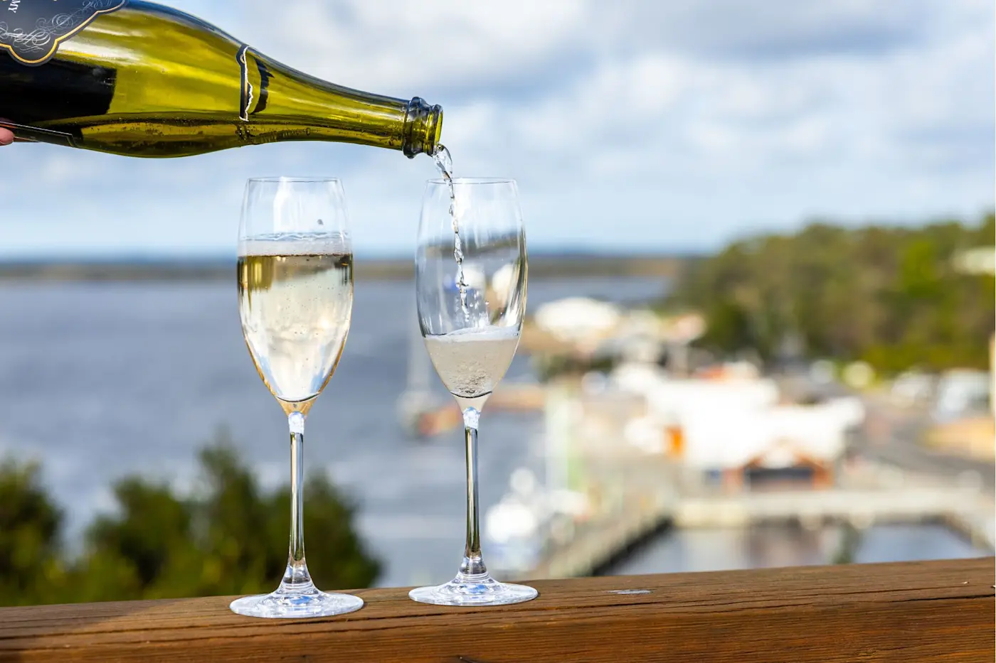 View 24 Bar at Strahan Village
