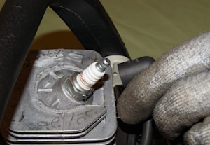 PHOTO: Disconnect the spark plug wire.