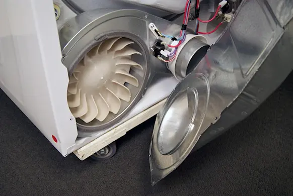 PHOTO: Remove the air duct.