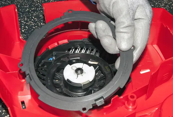 PHOTO: Remove the recoil starter guard.