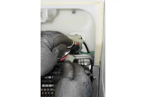 PHOTO: Disconnect the wire harness.