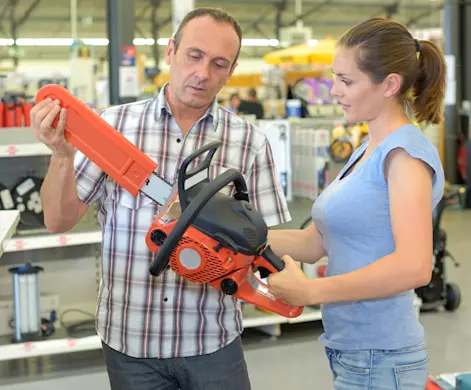 What’s the best type of chainsaw for homeowners – gas, corded or cordless?