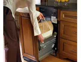 How to load a trash compactor