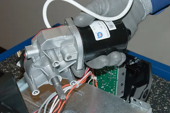 PHOTO: Remove the motor.