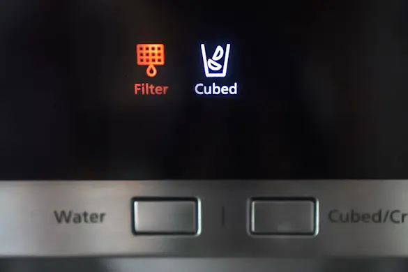 How to Replace the Water Filter in a Hotpoint Refrigerator