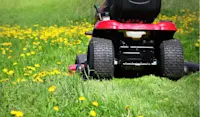 article image for Types of riding mower blades video