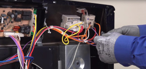 How to Repair an Oven Light that Won't Turn Off - Fleet Appliance