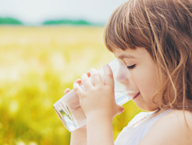What happens if I keep using an expired water filter in my refrigerator?