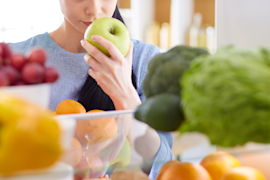 Can’t get rid of refrigerator smells? Try this air filter!