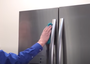 Clean the outside of the refrigerator cabinet image