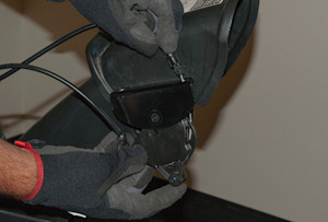 Connect the cables to the bracket.